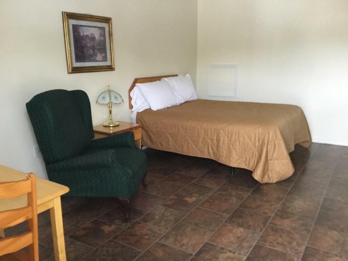 Fort Road Motel Perth-Andover Εξωτερικό φωτογραφία