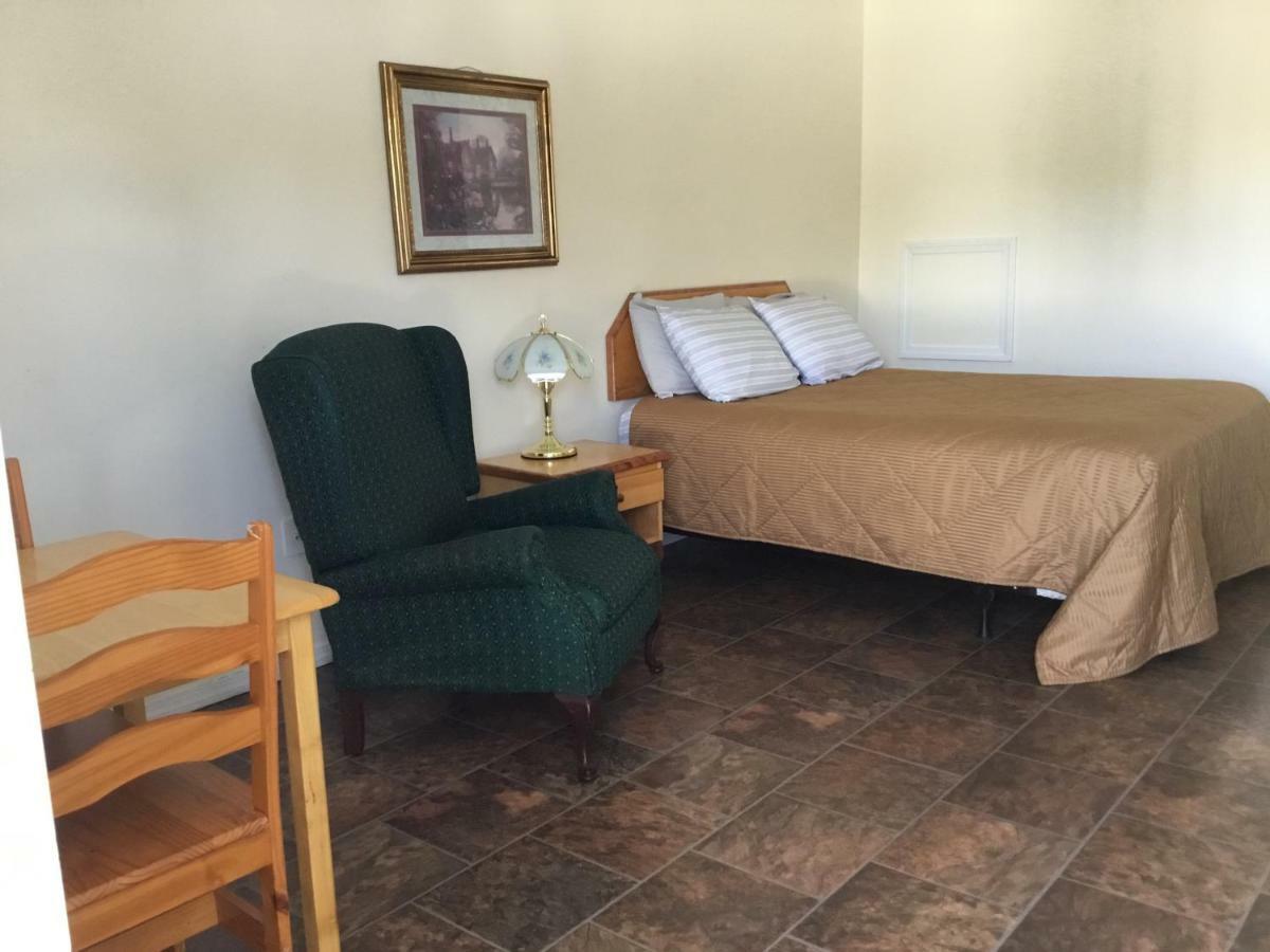 Fort Road Motel Perth-Andover Εξωτερικό φωτογραφία